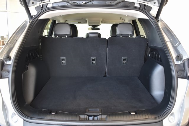 2022 Ford Escape Hybrid SEL photo 9