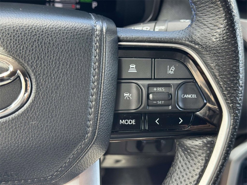 2023 Toyota Tundra Platinum CrewMax photo 7