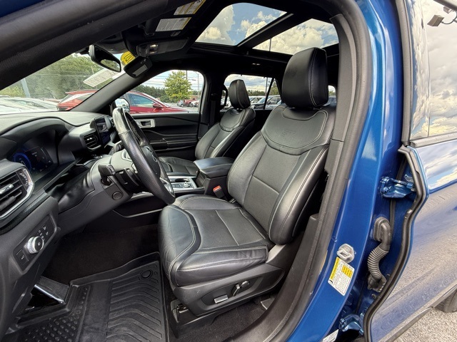 2020 Ford Explorer ST photo 12