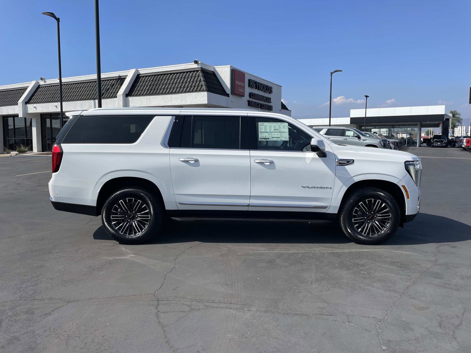2026 Gmc Yukon XL photo 2