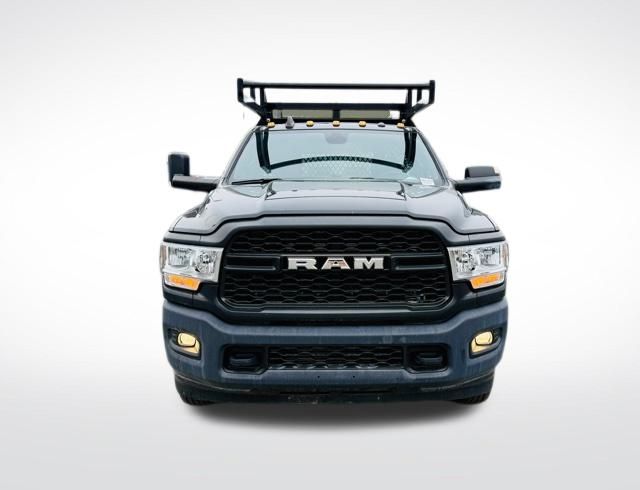 2022 Ram 3500 Tradesman photo 3