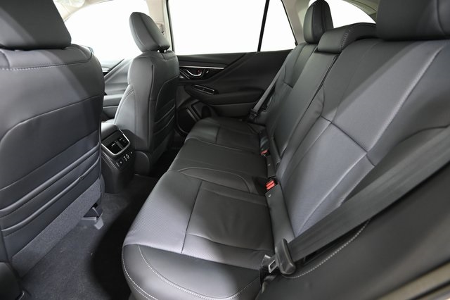 2025 Subaru Outback Limited photo 2