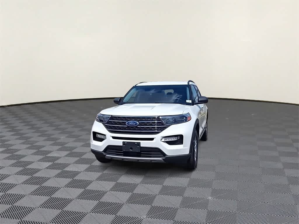 2022 Ford Explorer XLT photo 3