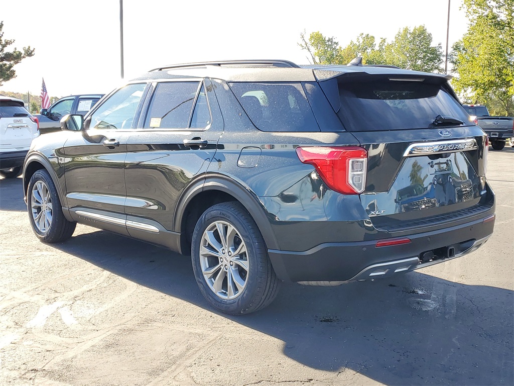 2022 Ford Explorer XLT photo 3