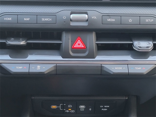 2025 Kia K4 GT-Line photo 21