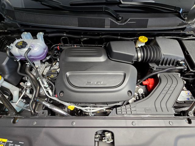 2025 Chrysler Pacifica photo 26