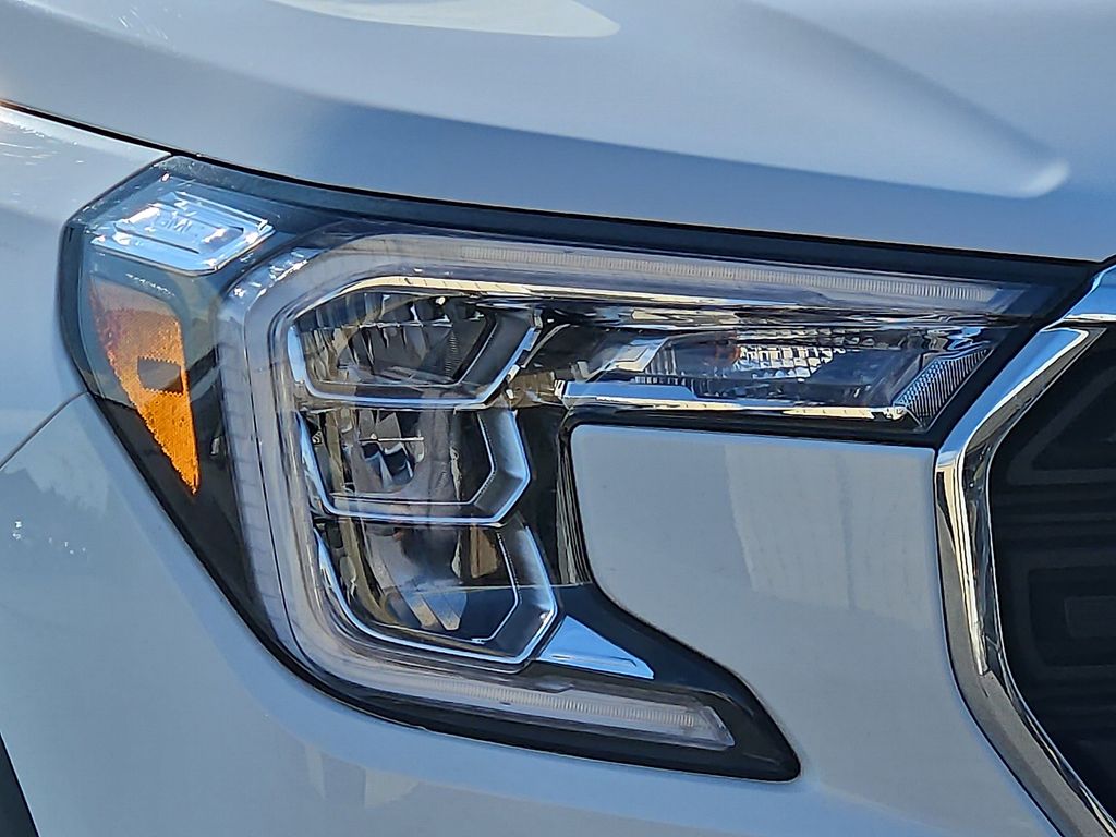 2024 Gmc Terrain SLE photo 12