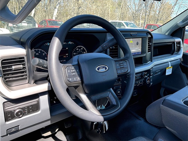2025 Ford F-250 photo 4