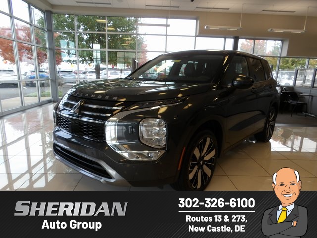 2025 Mitsubishi Outlander SE's photo