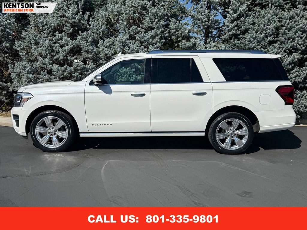 2023 Ford Expedition MAX Platinum photo 4