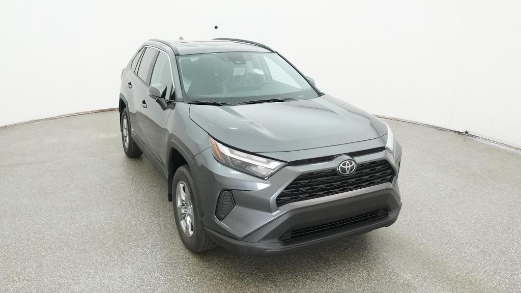 2025 Toyota RAV4 Hybrid XLE photo 32