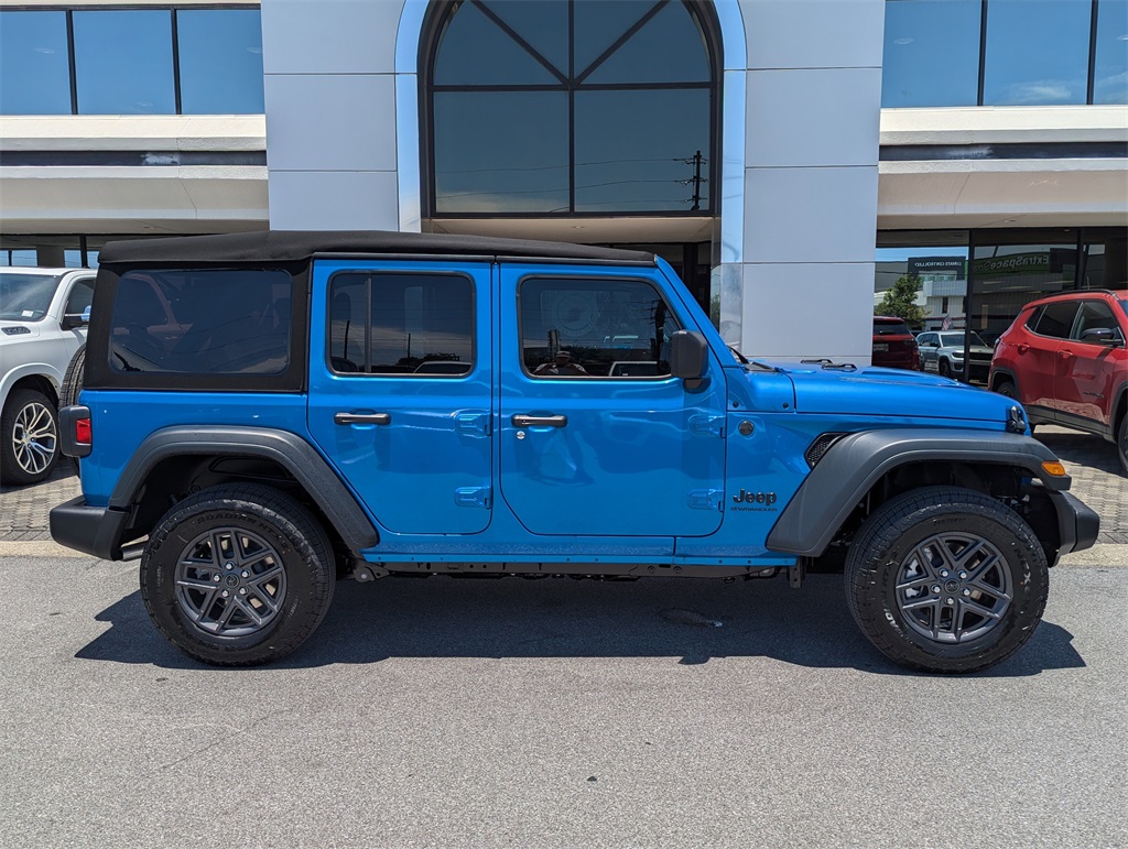2025 Jeep Wrangler Sport S photo 3
