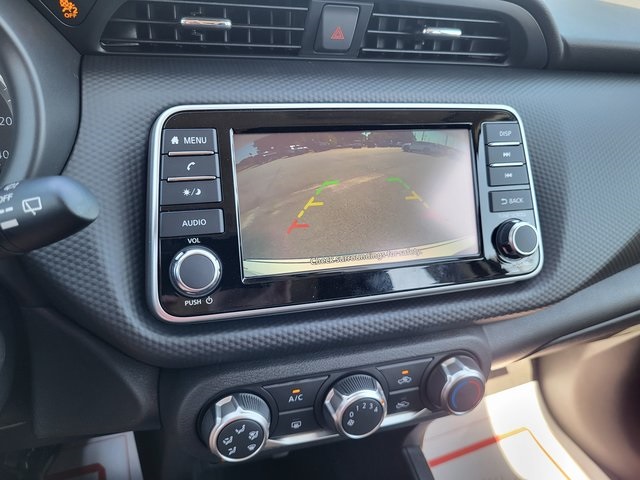 2025 Nissan Kicks Play S photo 15