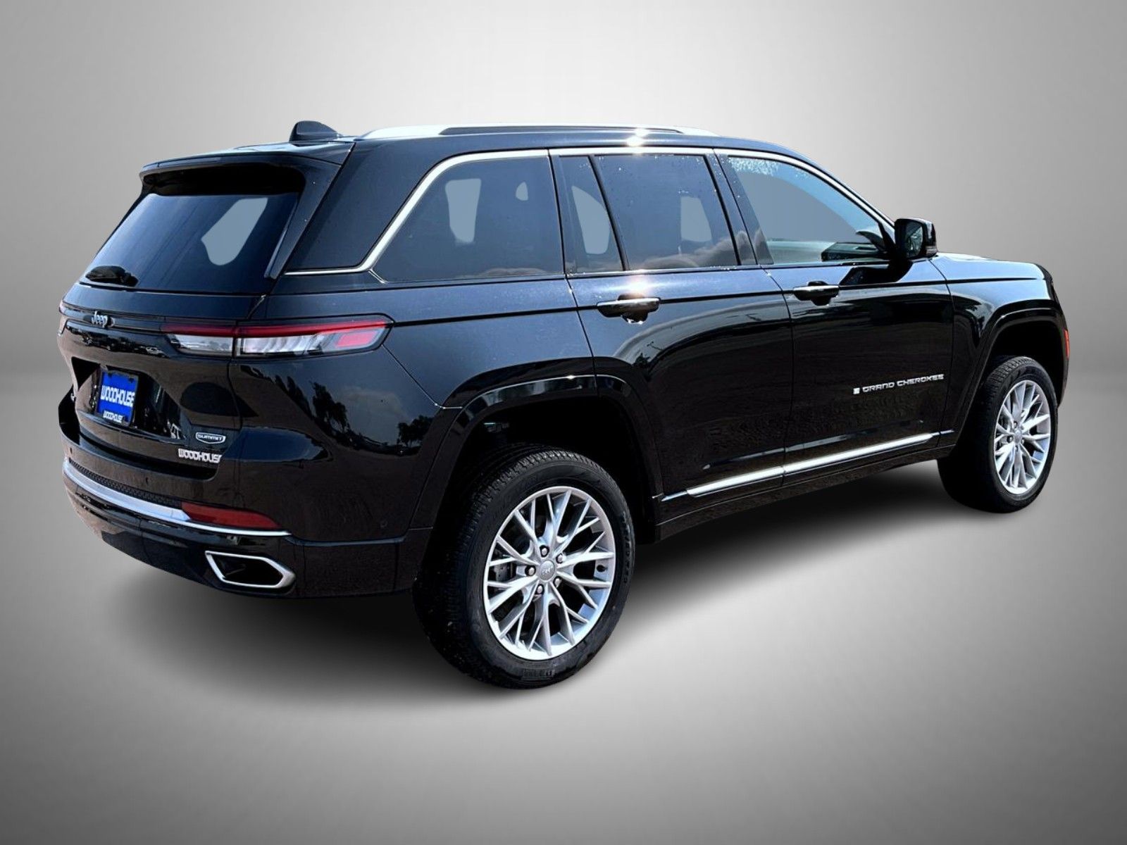 2022 Jeep Grand Cherokee Summit photo 4