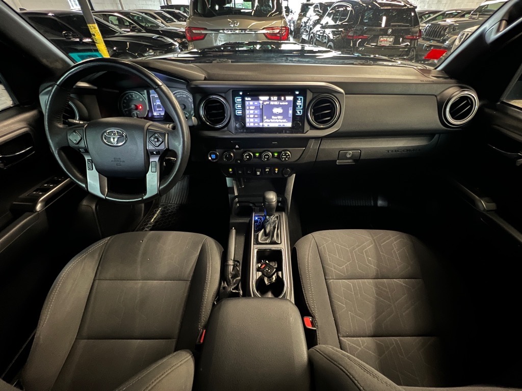 2019 Toyota Tacoma TRD Sport photo 12
