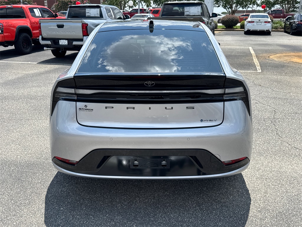 2025 Toyota Prius Plug-in Hybrid XSE photo 4