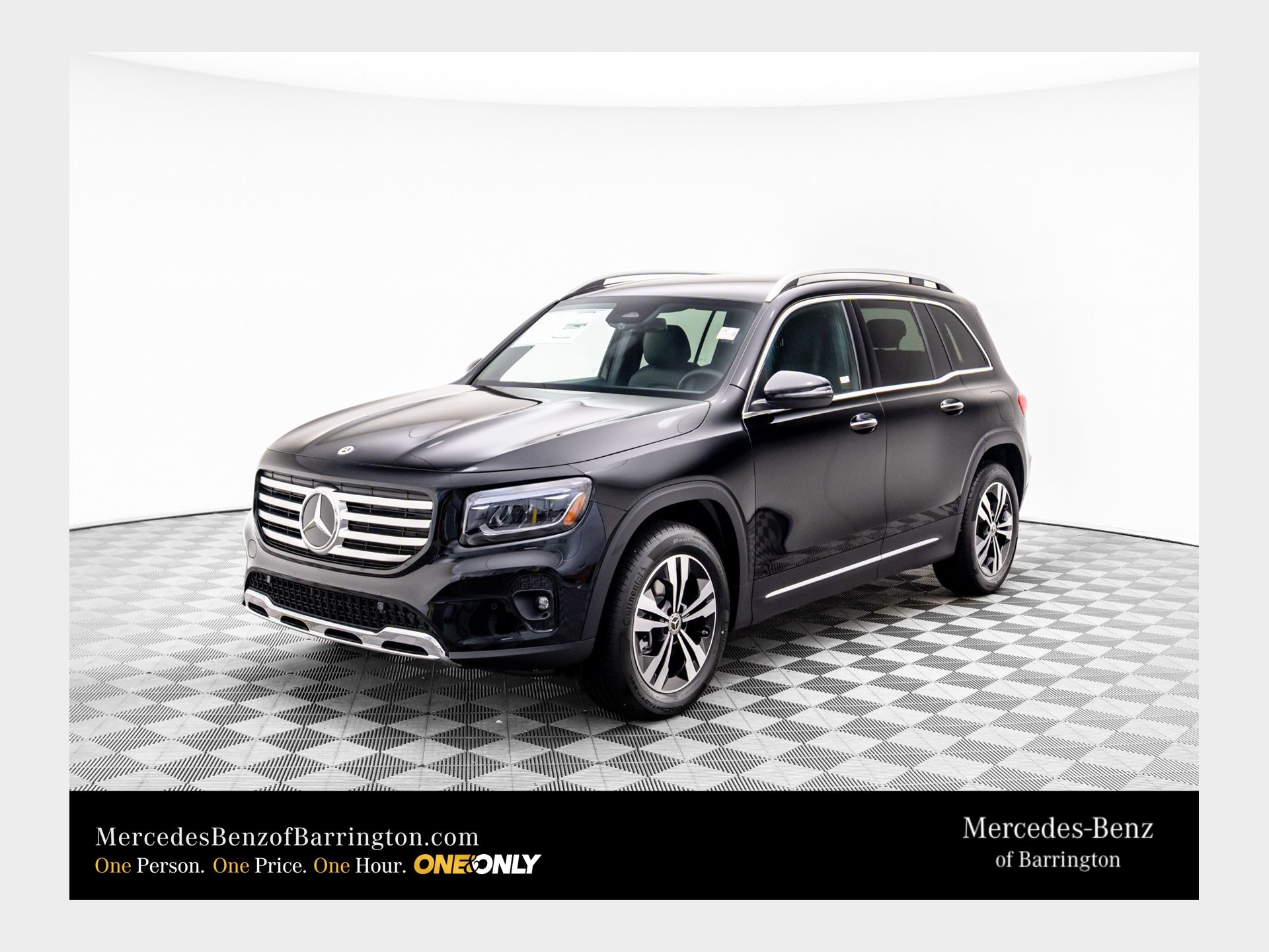 2025 Mercedes-Benz GLB Base's photo