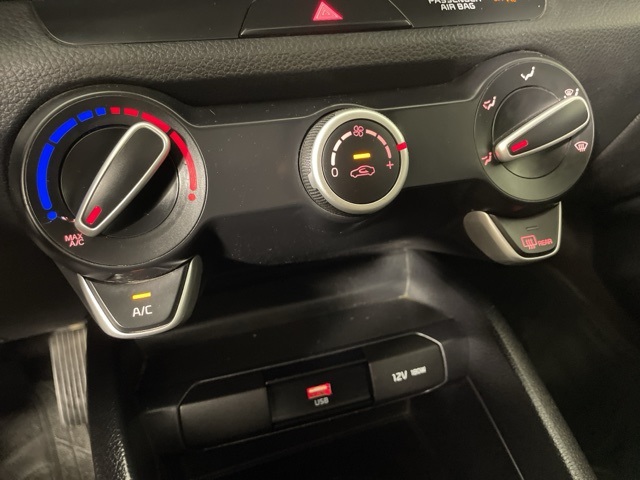 2022 Kia Rio LX photo 25