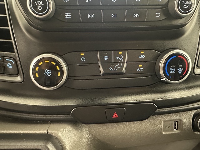 2020 Ford Transit photo 17