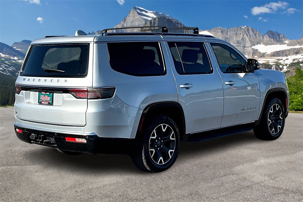 2023 Jeep Wagoneer Base photo 2