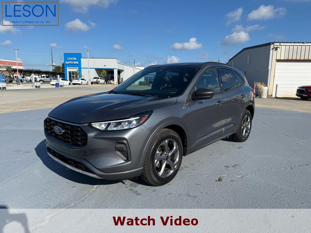 2023 Ford Escape ST-Line's photo