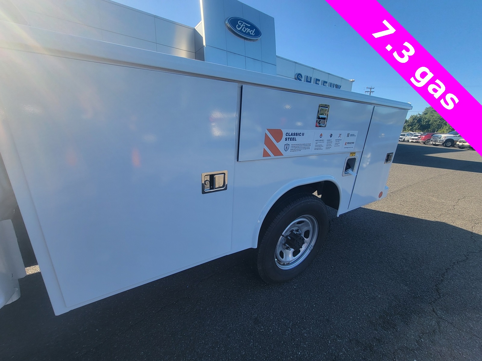 2025 Ford F-350 photo 4