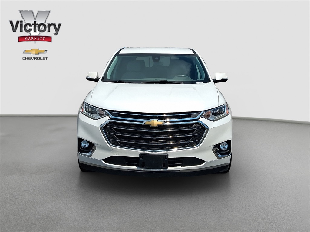Used 2019 Chevrolet Traverse Premier with VIN 1GNEVKKW1KJ254146 for sale in Kansas City