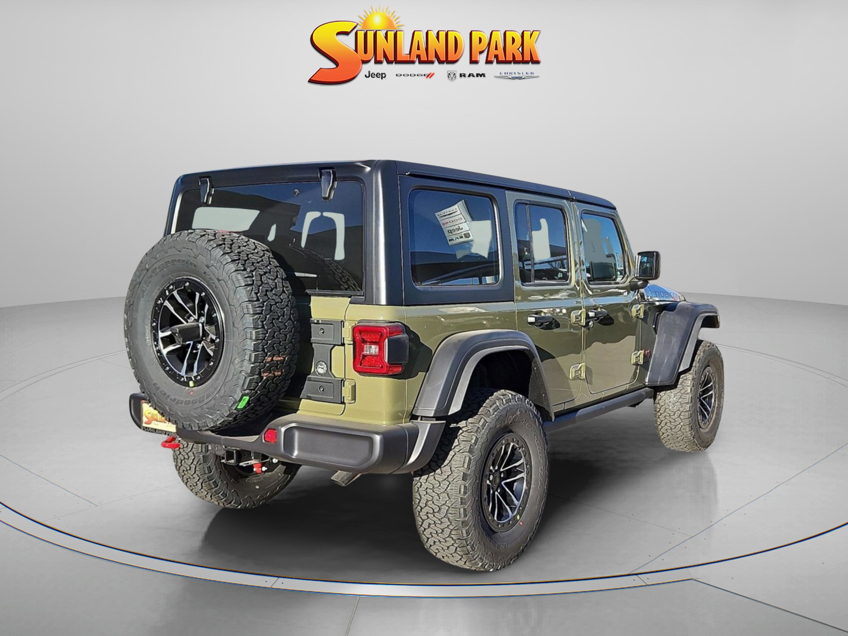 2025 Jeep Wrangler Rubicon photo 4