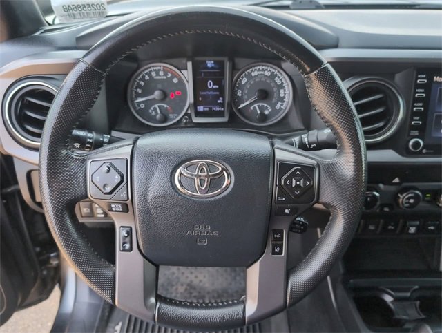 2020 Toyota Tacoma TRD Off-Road photo 3