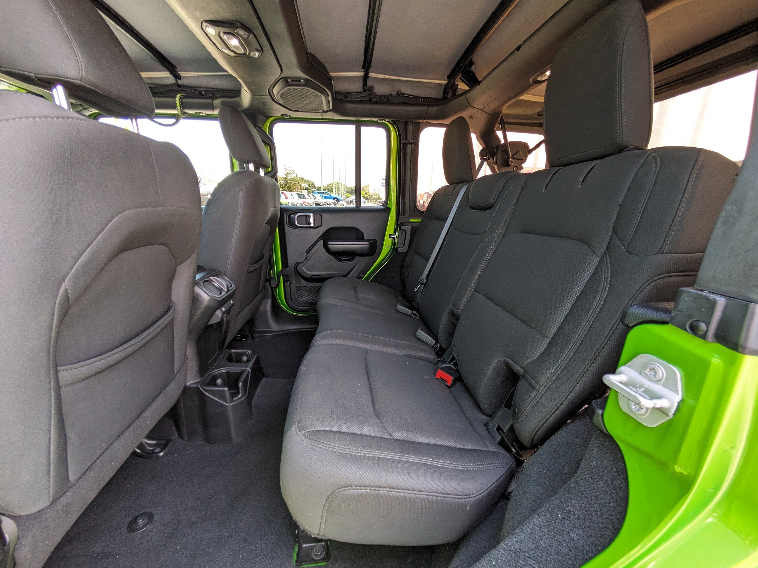 2018 Jeep Wrangler Unlimited Sport S photo 12