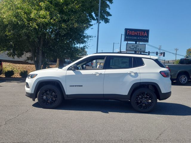2026 Jeep Compass Latitude photo 18