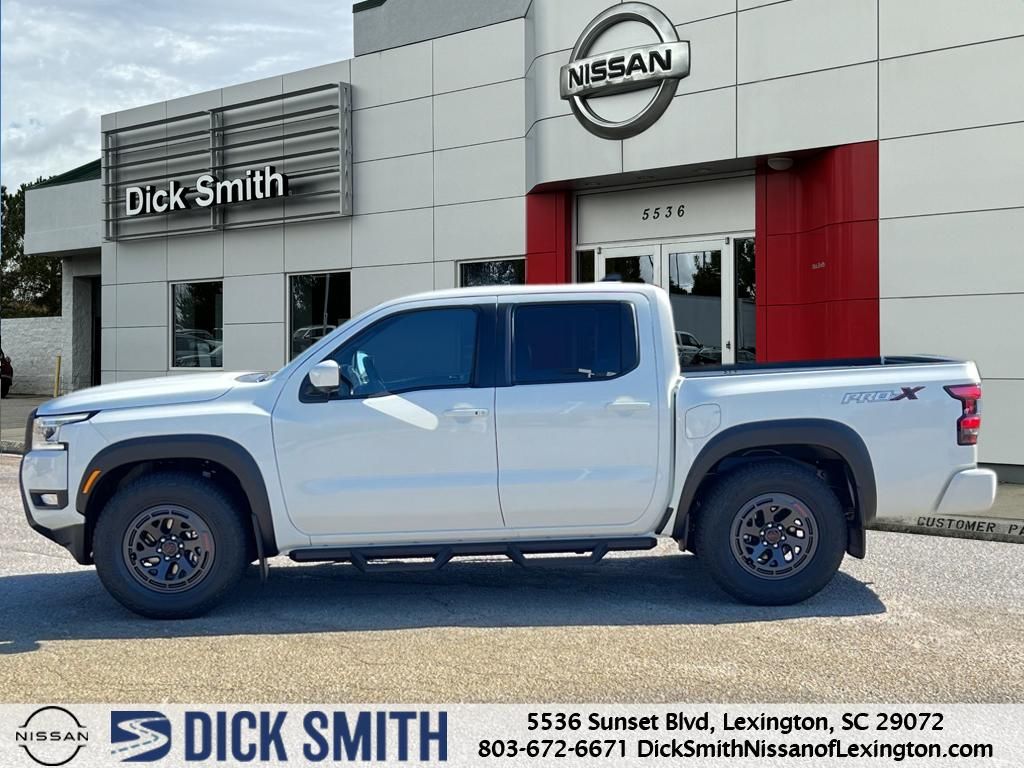 2025 Nissan Frontier PRO-X photo 4