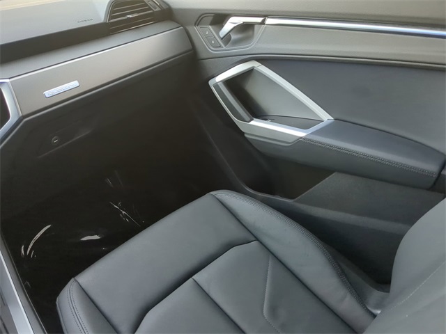 2022 Audi Q3 S line Premium Plus photo 15