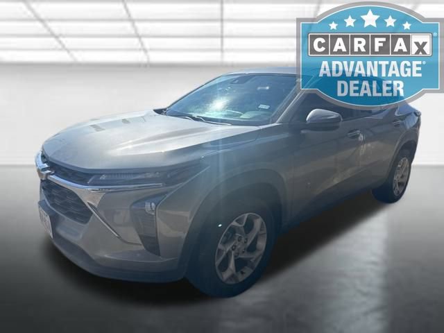 Used 2025 Chevrolet Trax LS with VIN KL77LFEP8SC176078 for sale in Grand Prairie, TX