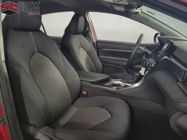 2021 Toyota Camry LE photo 12