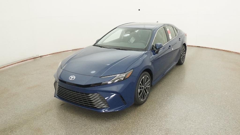 2025 Toyota Camry XLE photo 4