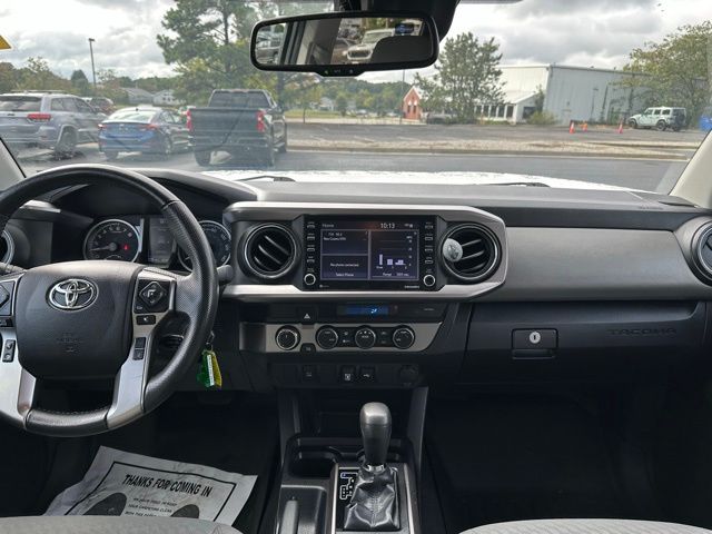 2022 Toyota Tacoma SR5 photo 26