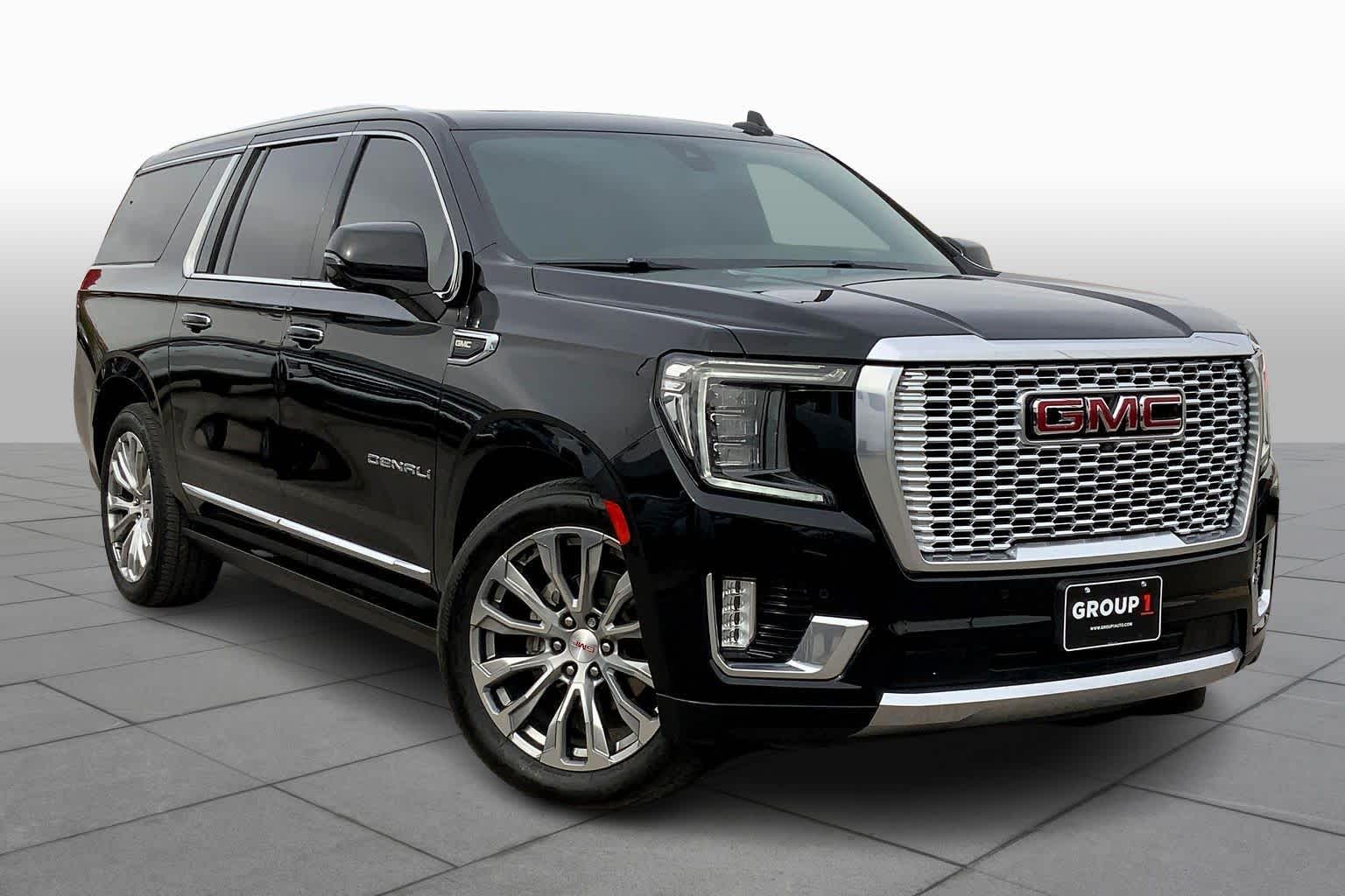 2022 Gmc Yukon XL Denali photo 2