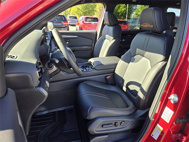 2025 Honda Pilot TrailSport photo 4