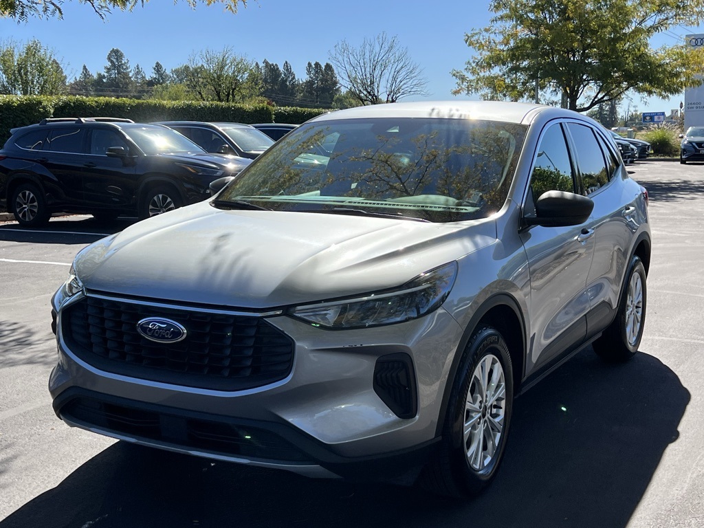 2024 Ford Escape Active photo 2