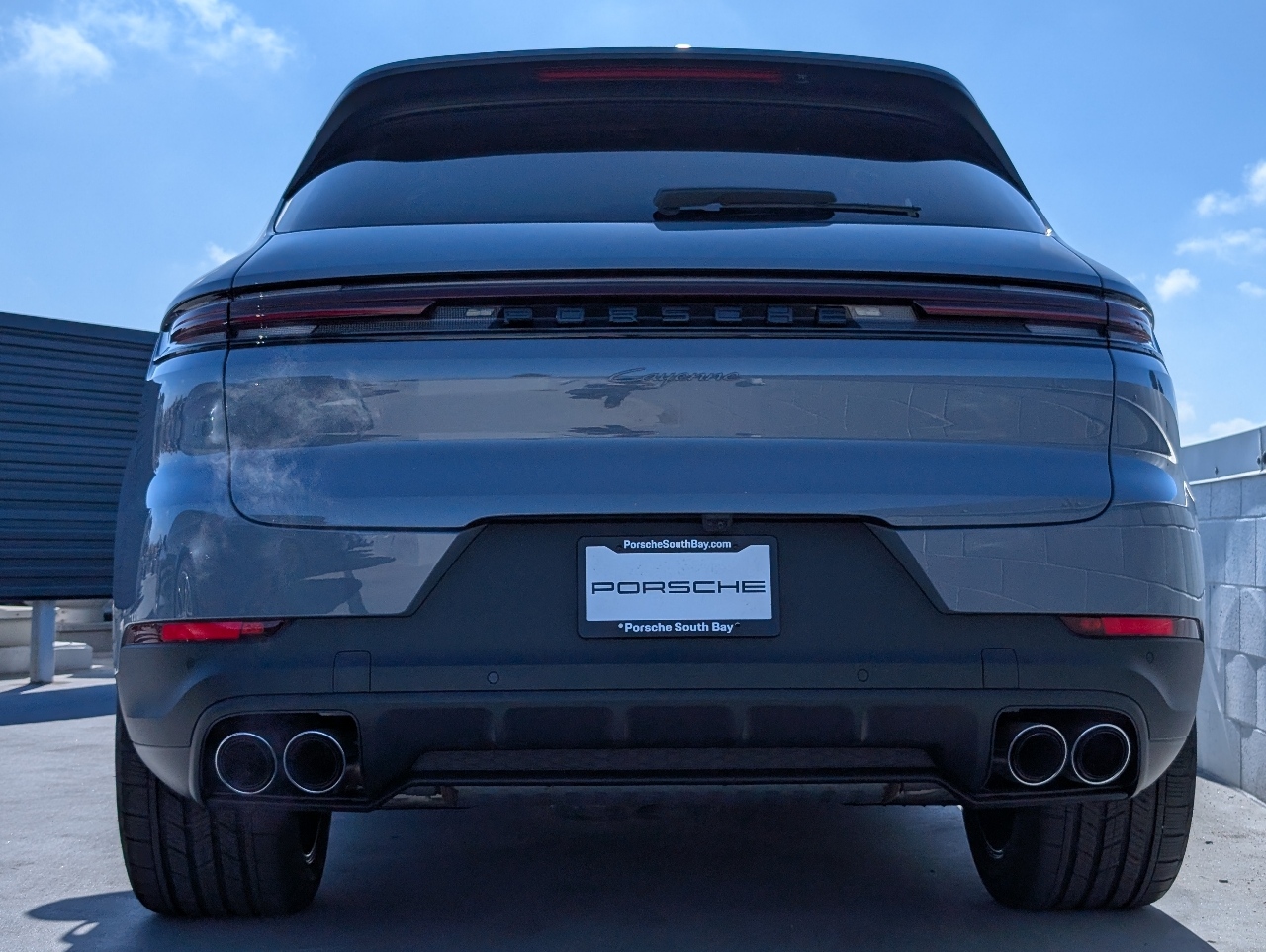2025 Porsche Cayenne photo 11