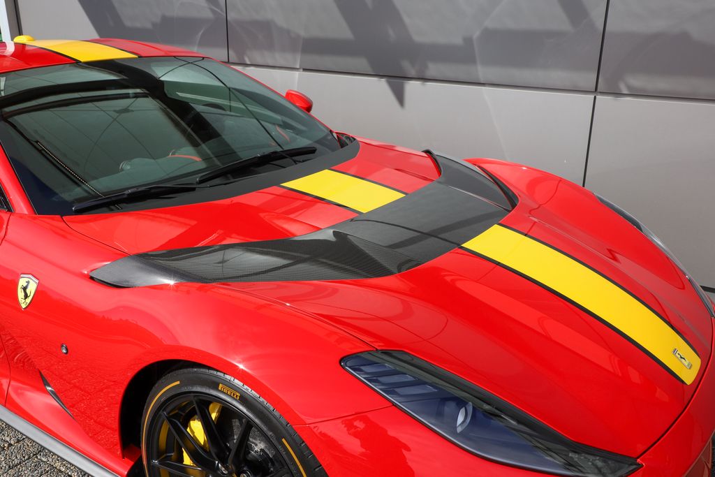 2023 Ferrari 812 Competizione photo 36
