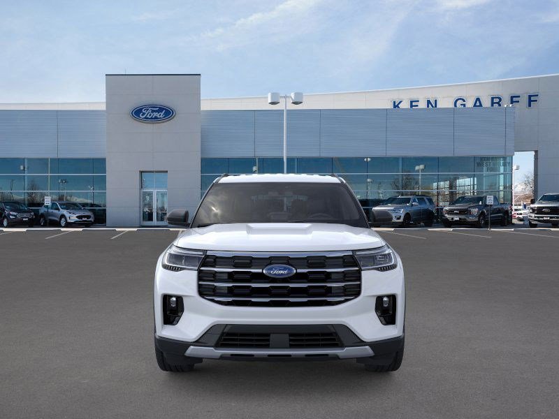 2026 Ford Explorer photo 4