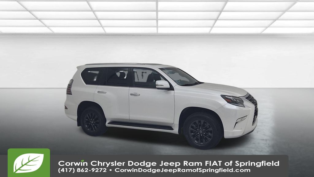 2023 Lexus GX 460 photo 2