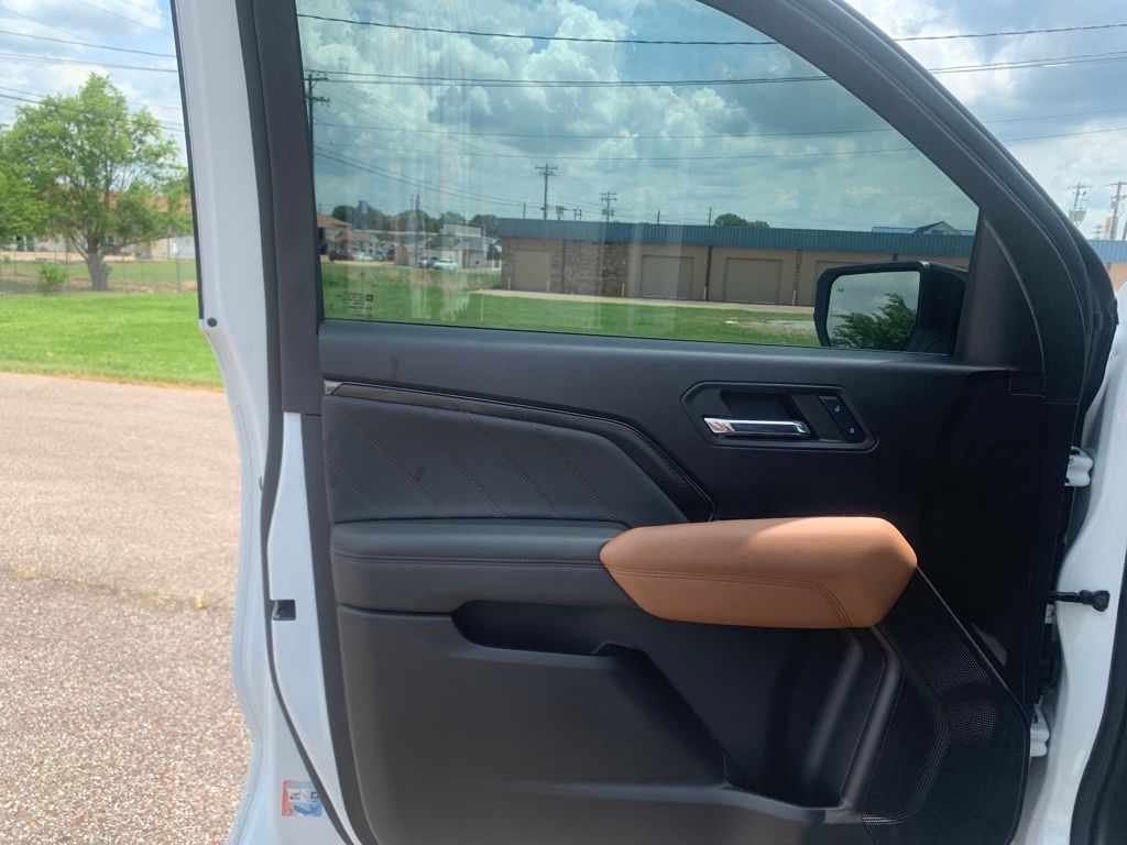 2024 Gmc Canyon AT4 photo 9