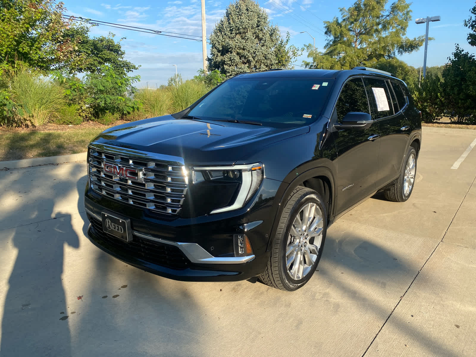 Used 2025 GMC Acadia Denali with VIN 1GKENRRS7SJ283689 for sale in Kansas City