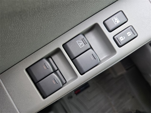 2020 Nissan Frontier SV photo 32
