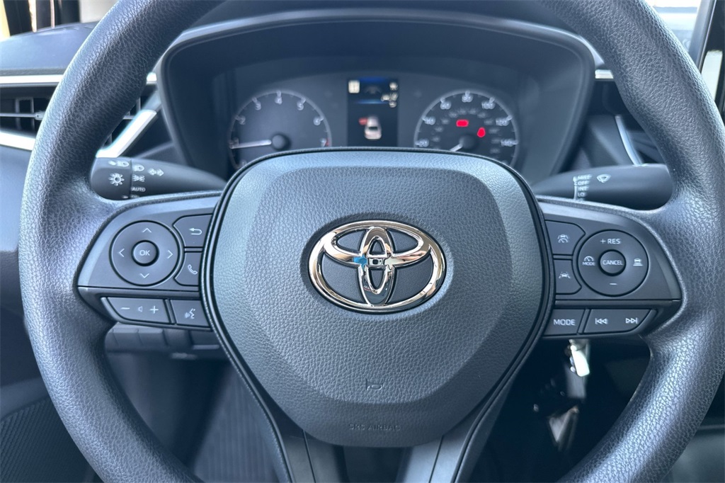 2025 Toyota Corolla LE photo 20