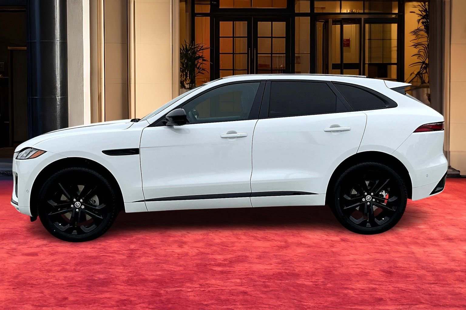 2026 Jaguar F-PACE P250 R-Dynamic S photo 2