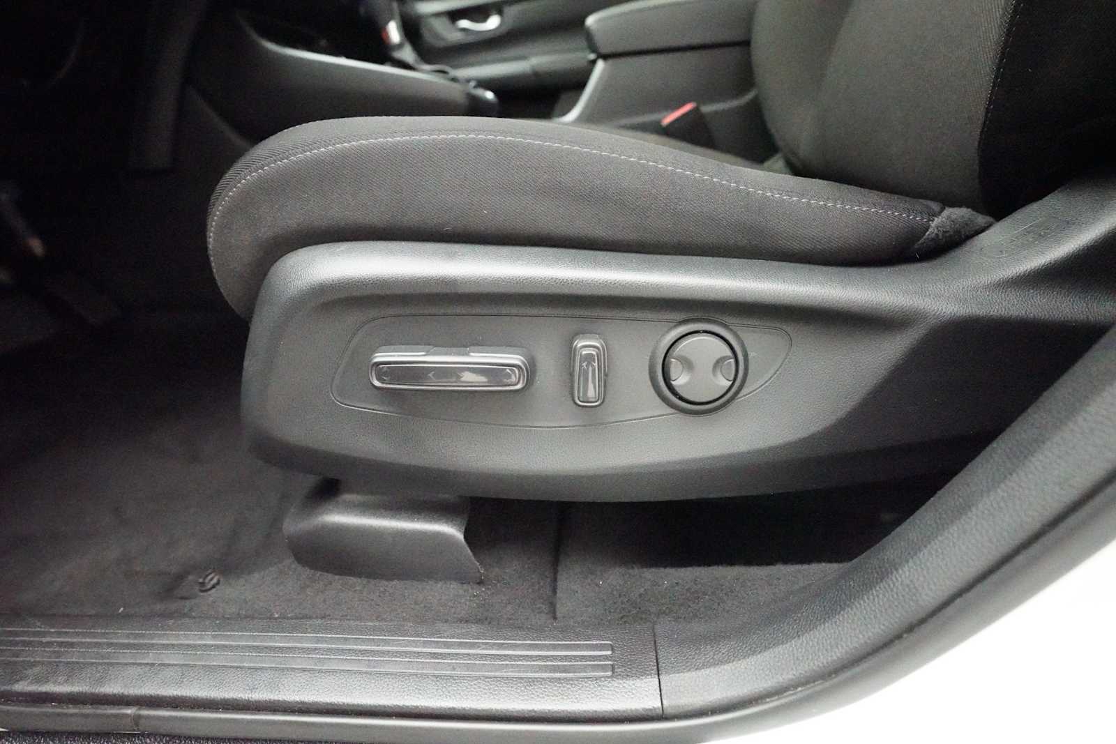 2023 Honda CR-V EX photo 24